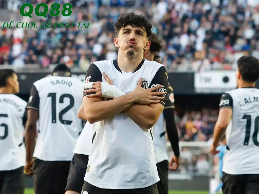 Valencia và Sevilla đang ở khu vực nửa dưới bảng xếp hạng (Ảnh: Marca) Valencia và Sevilla đang ở khu vực nửa dưới bảng xếp hạng (Ảnh: Marca)